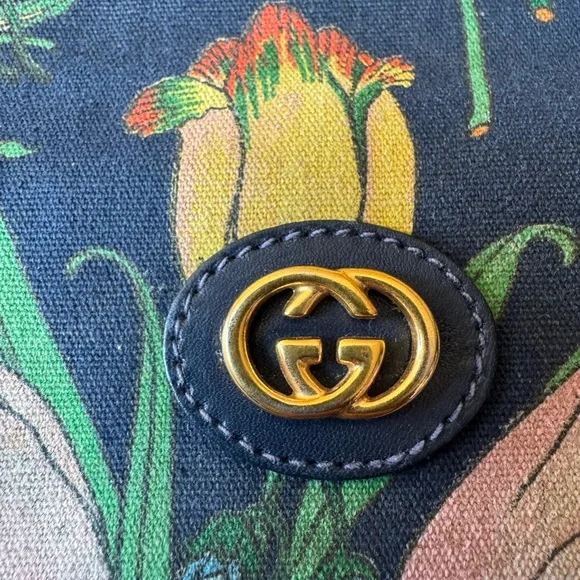 GUCCI Navy Floral Clutch- Vintage EUC - Picture 7 of 13